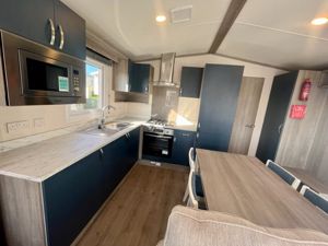 Kitchen/Diner- click for photo gallery